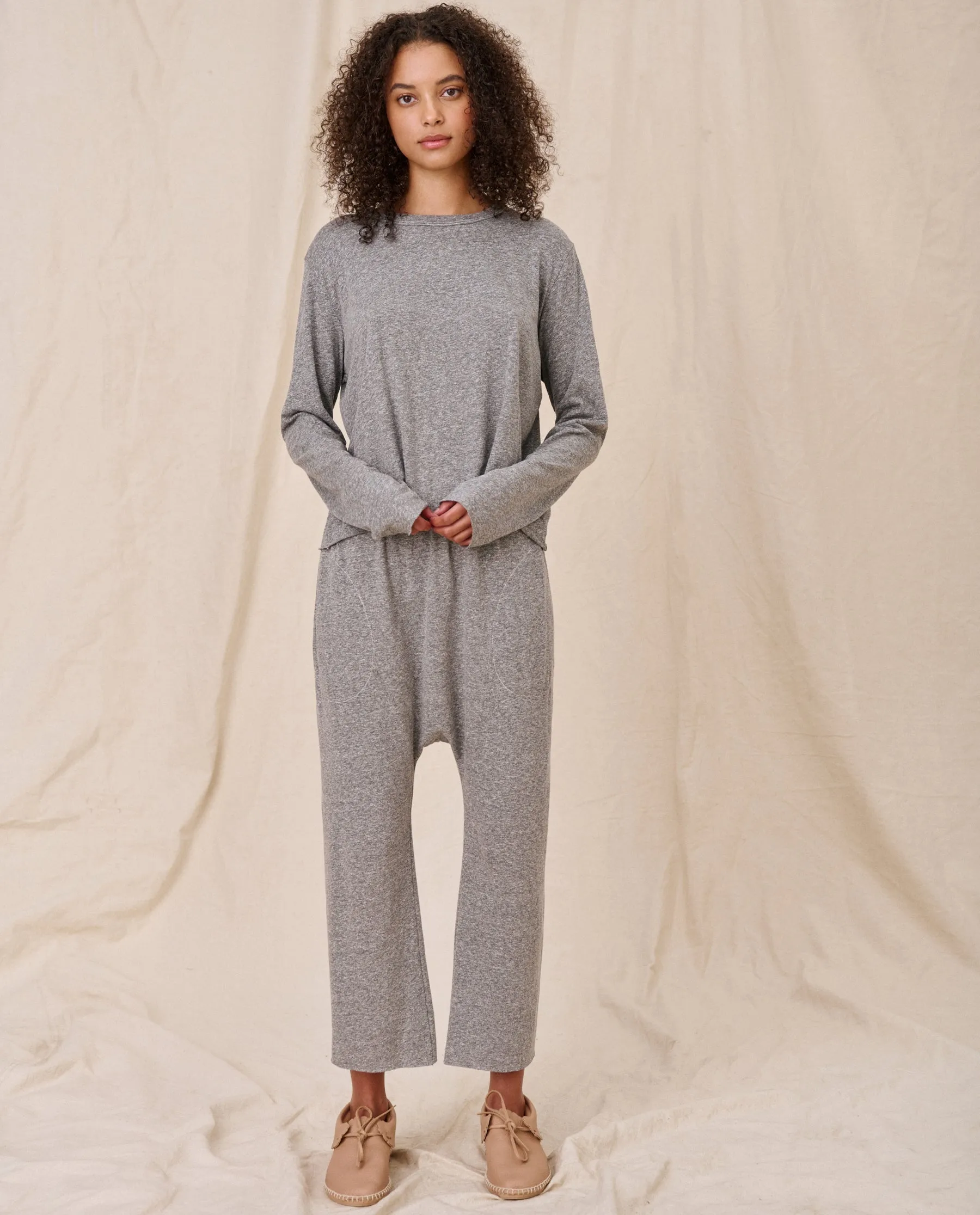 The Long Sleeve Crop Tee. -- Heather Grey