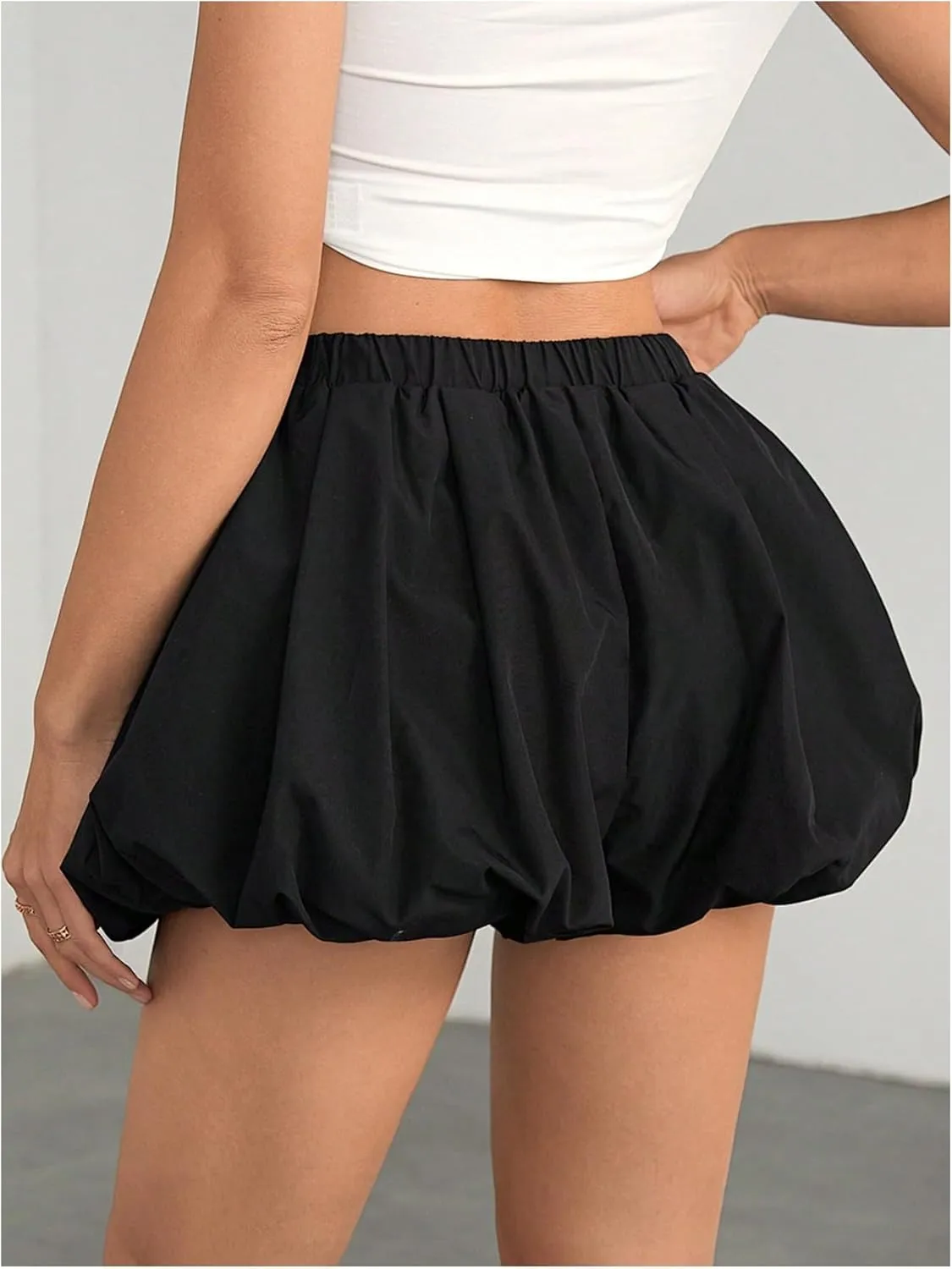 Women's Bubble Skirts Elastic Waist Ruffle Hem Low Rise Puffy Y2K Mini Skort Skirts Trendy