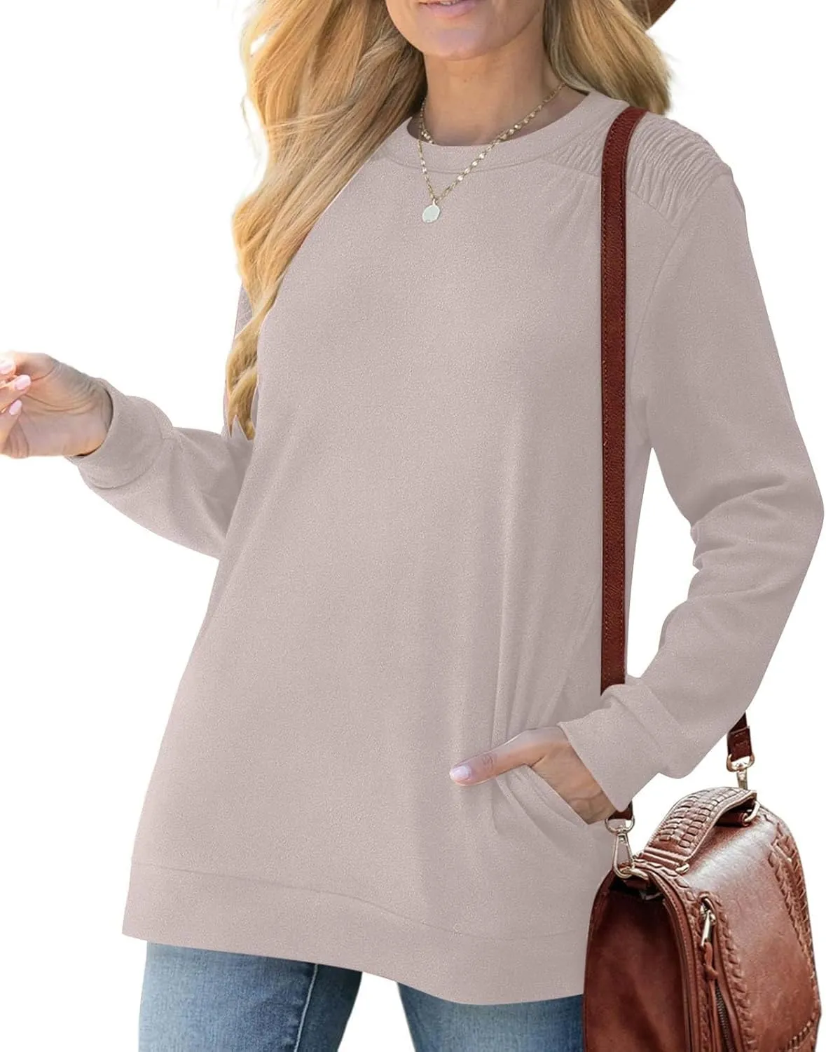 Womens Oversized Crewneck Sweatshirt Pleated Long Sleeve Tunic Tops Loose Fit Pullover Top Fall Clothes with Pockets